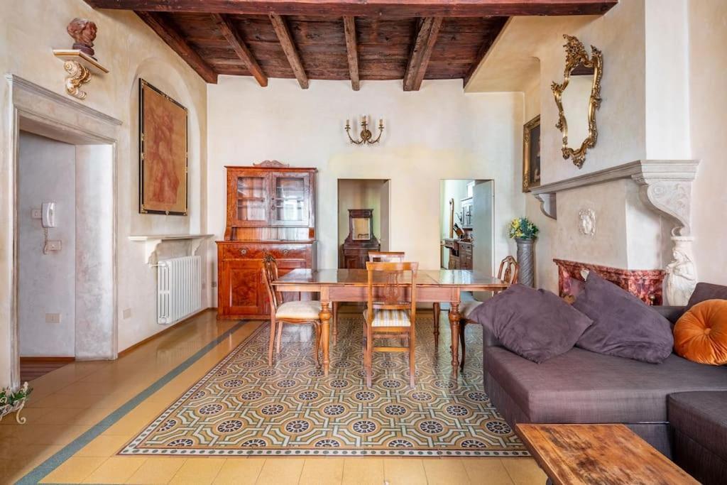 Central Elegant Apartment - Liberty House Bologna Eksteriør bilde